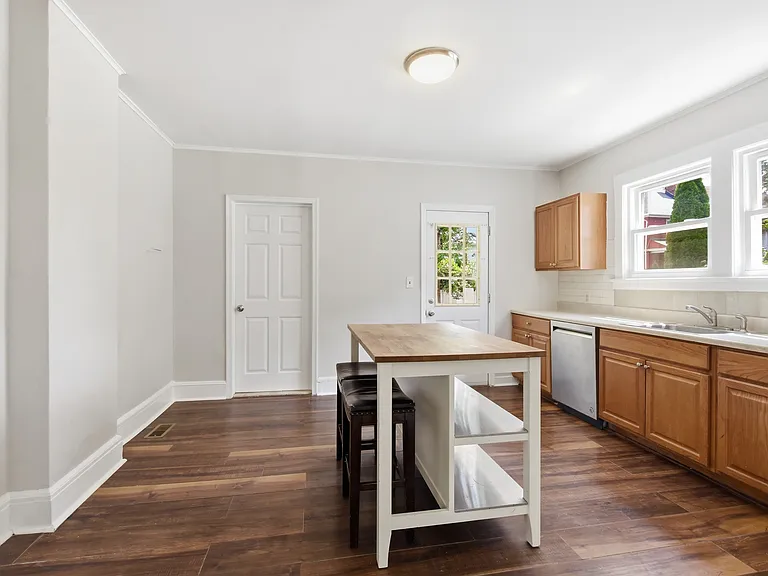 23 William St #B — Photo 18