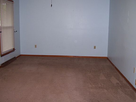 2nd image of 400 S Sangamon St