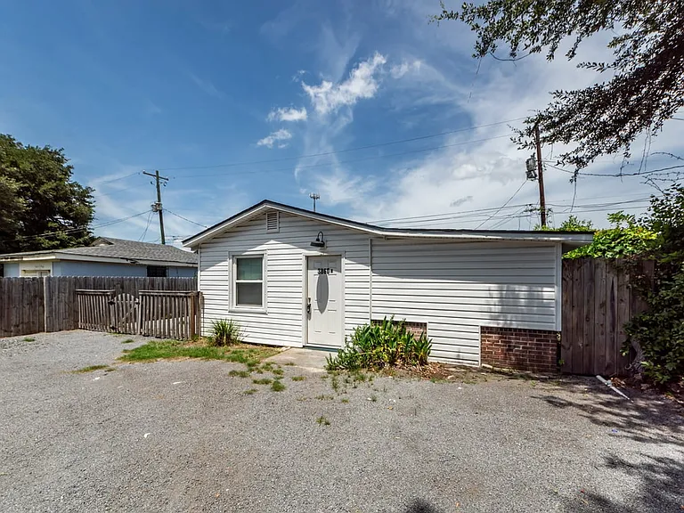 3860 Chestnut St — Photo 30