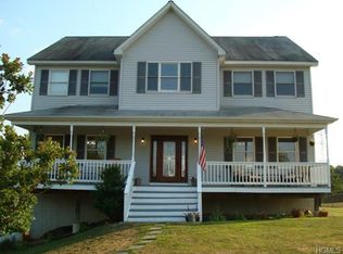 17 Farmingdale Rd, Chester, NY 10918