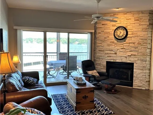 37 Falls Dr #1A, Lake Ozark, MO 65049