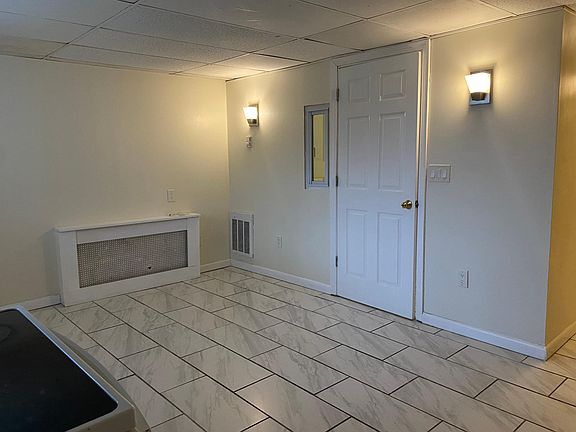 4th image of 2244 Nichols Ave #1