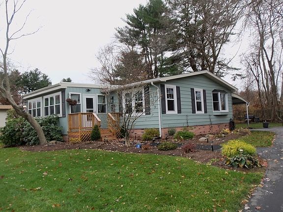 2nd image of 5 Wildwood Dr