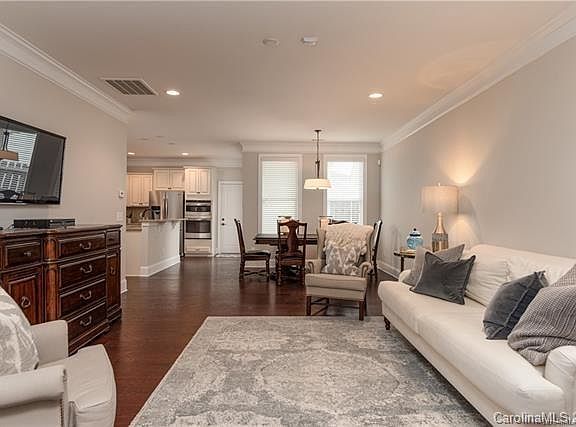 3rd image of 21338 Old Canal St