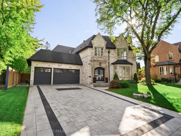 7 Winchfield Pl, Toronto, ON M3B 1L4