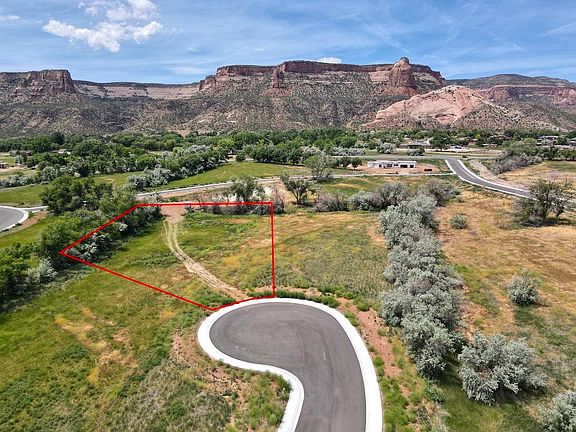 2nd image of 658 Box Canyon Ct