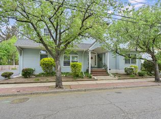 133 Center St APT C, New Milford, NJ 07646