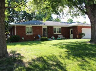 405 Commonwealth Ave, Kincaid, IL 62540