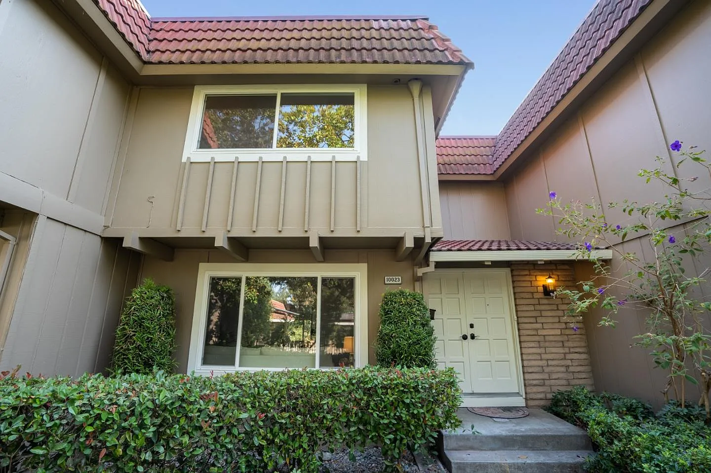 10023 Long Oak Ln photo 1