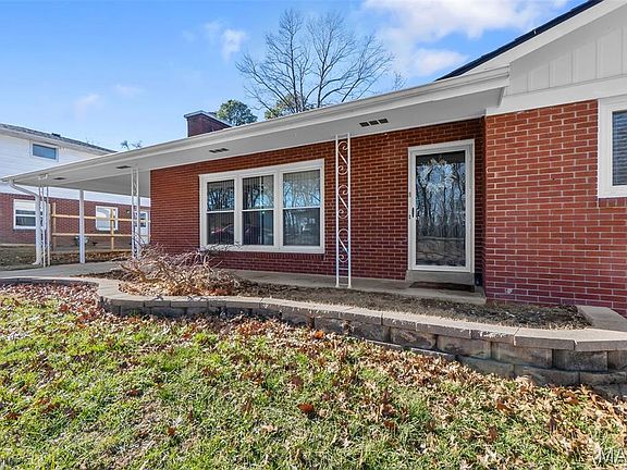 4th image of 1609 Price Dr