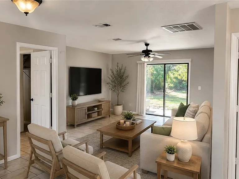5356 W Customer Ct — Photo 4