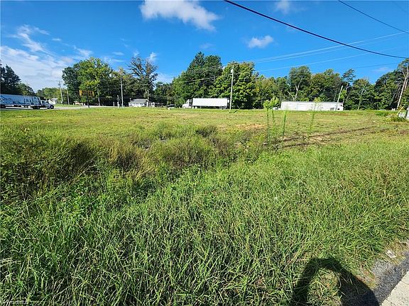 3rd image of 8985 S State Highway 8