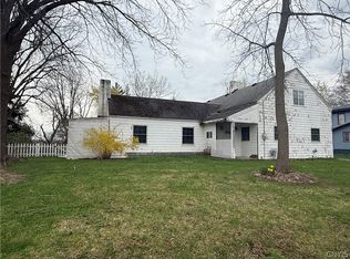 1001 Cold Springs Rd, Liverpool, NY 13088