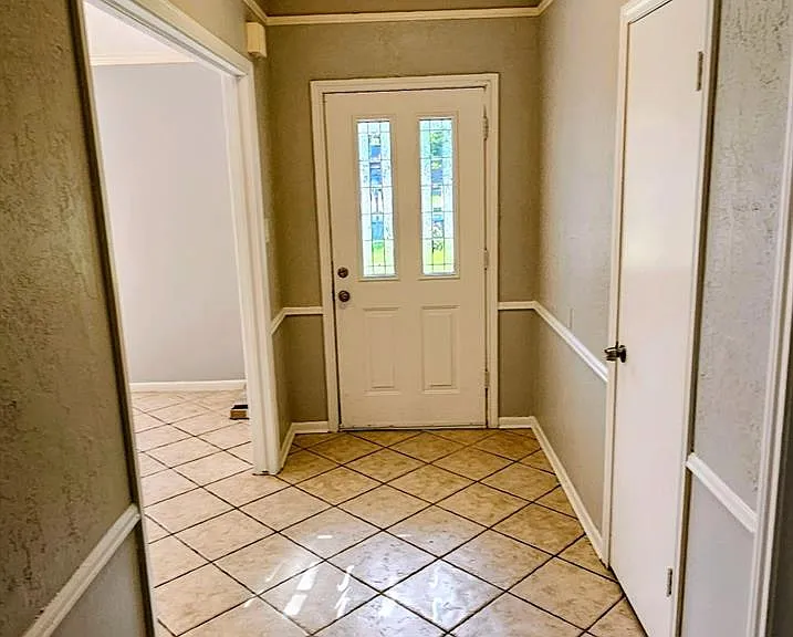 25602 Oakhurst Dr — Photo 28
