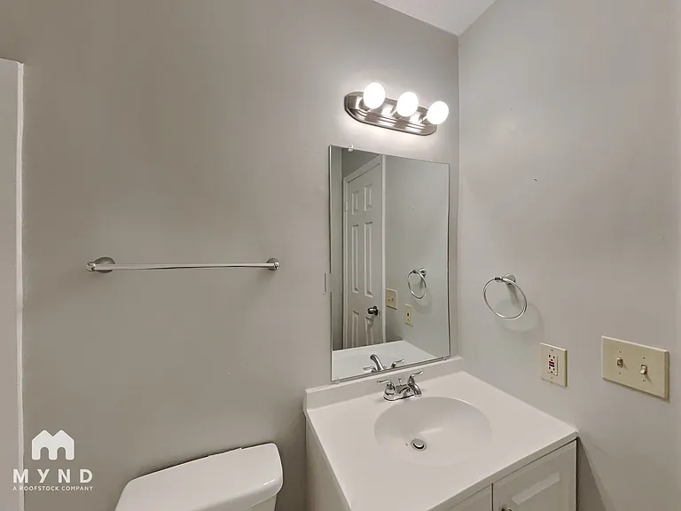 4645 Sandy Park Dr — Photo 15