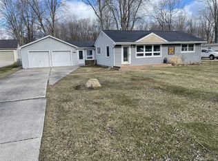 3378 Clyde Dr, Fort Gratiot, MI 48059