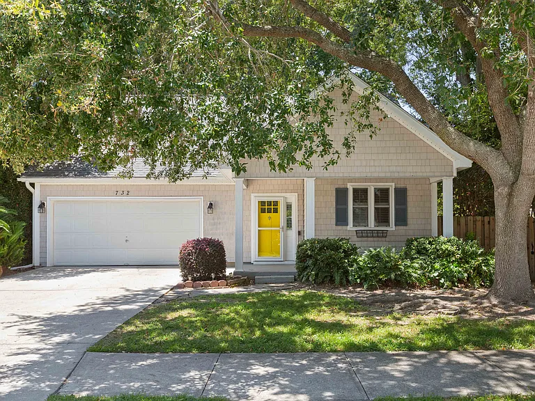 732 Lawton Harbor Dr — Photo 4