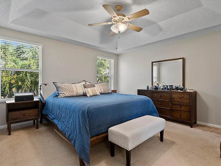 114 Lancaster Way — Photo 13