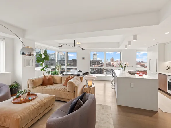 440 Kent Avenue image 1 of 14