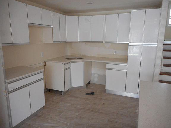 2nd image of 1225 72nd St