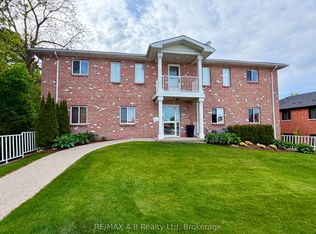 84 Church St #1, Stratford, ON N5A 2R2