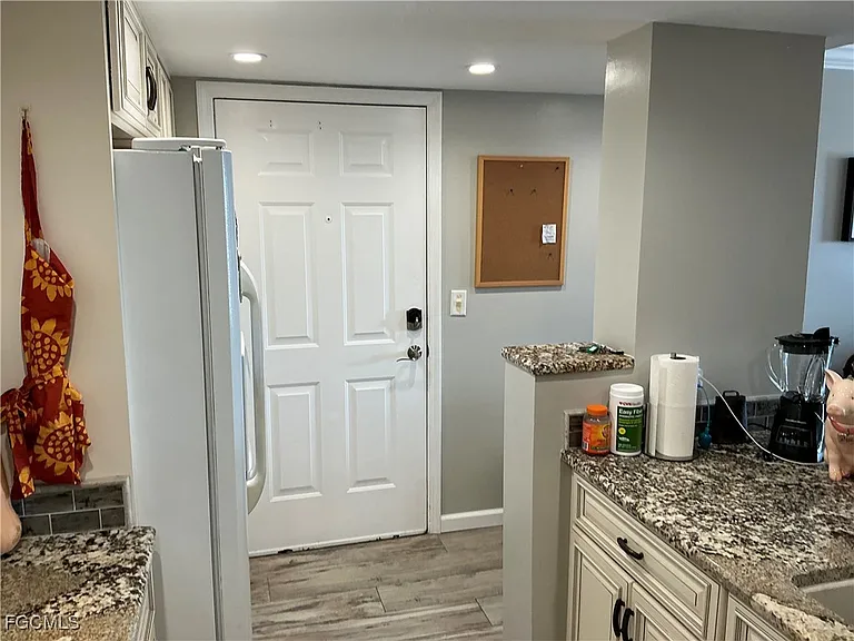 2885 Palm Beach Blvd #408 — Photo 10
