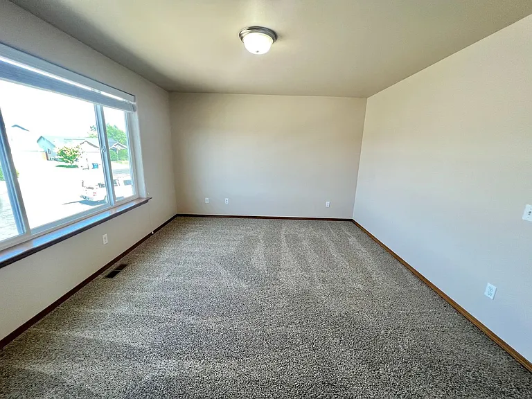 210 W Hailey Ct — Photo 20