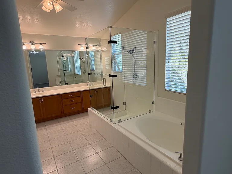 27814 Bloomfield Ct — Photo 17