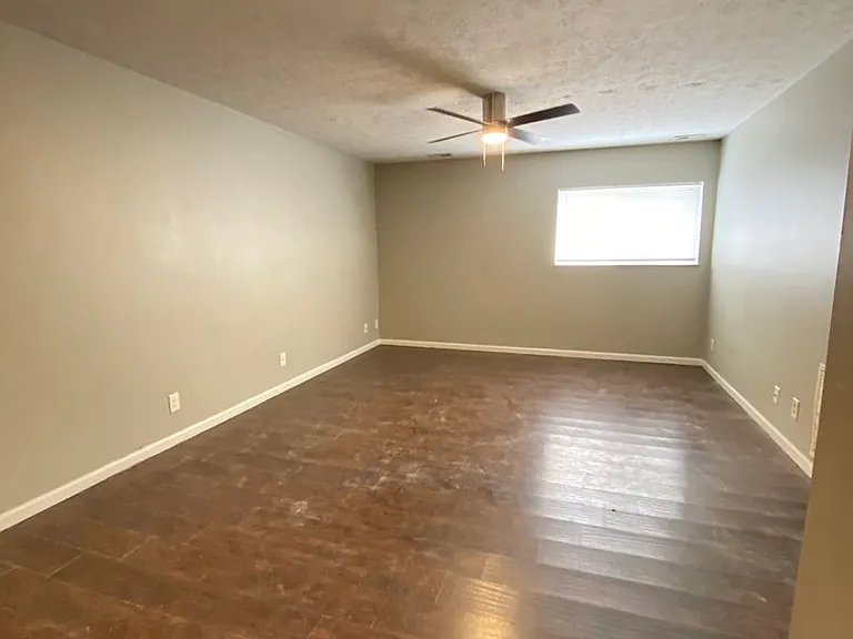 518 Jefferson St — Photo 21