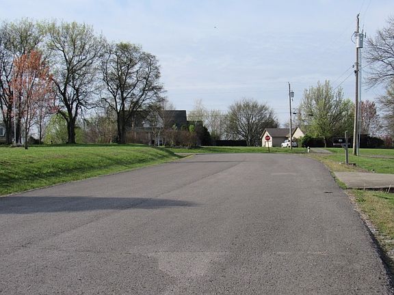 5th image of 104 Dogwood Hills Ct