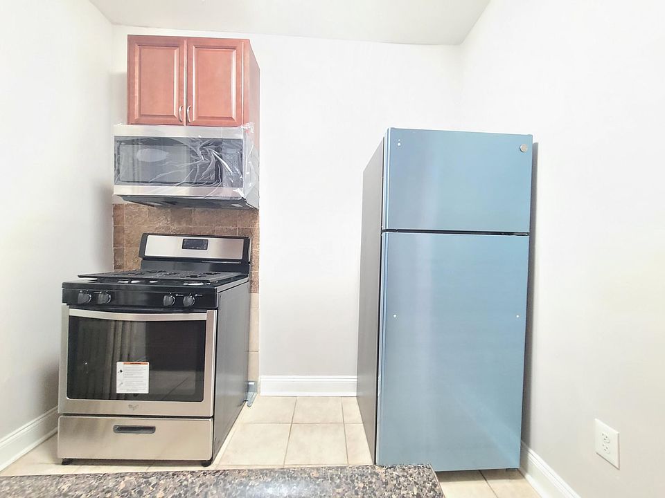 2nd image of 235 56th St #11K