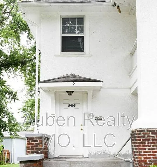 5405 Harrison St #2F — Photo 1