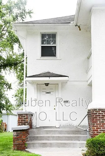 5405 Harrison St #2F Photo 1