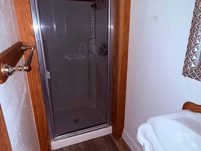 bathroom in 1st floor