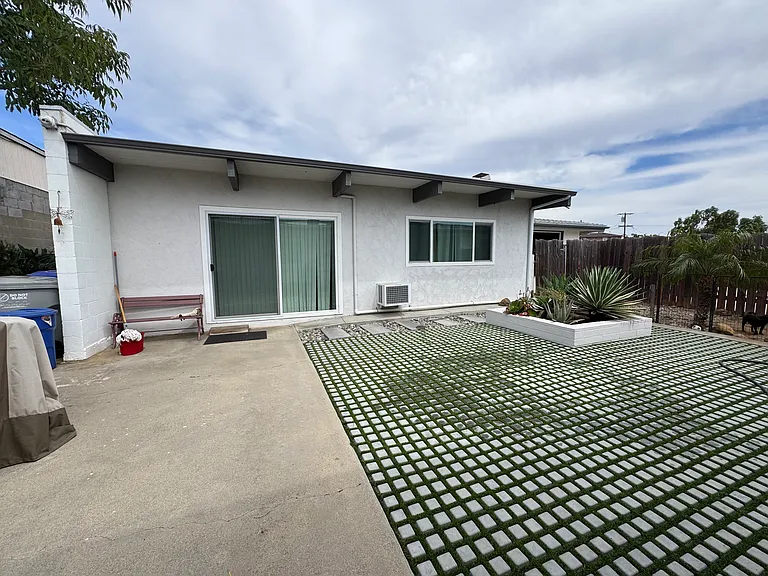 Sea Breeze Dr — Photo 6