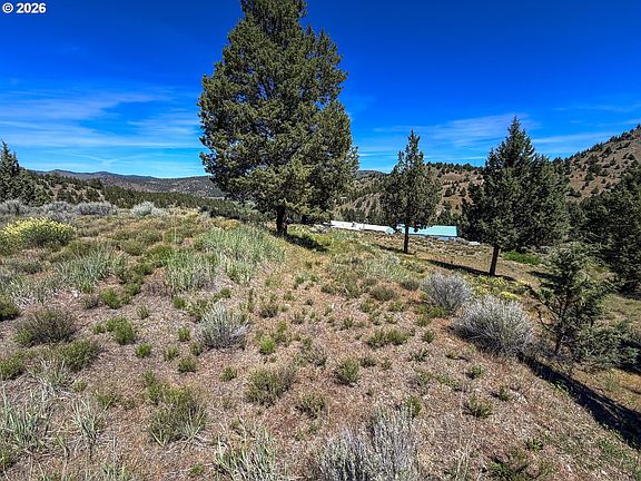 3rd image of Luce Creek Rd