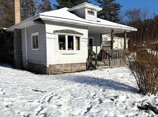 1262 Lake Rd, Factoryville, PA 18419