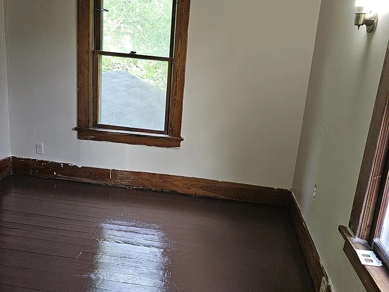 41 S Lakeview Ave — Photo 10