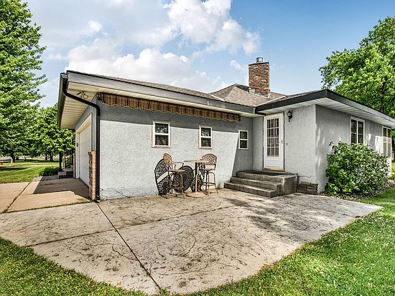 3rd image of 408 2nd St S