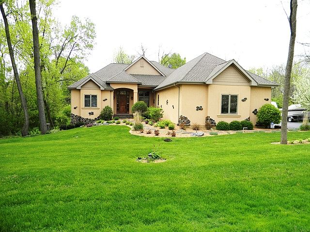 1st image of 24219 W Hawthorne Ln