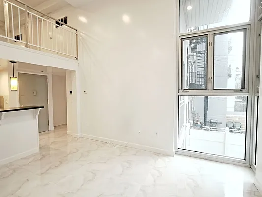 Rented by Compass | media 29