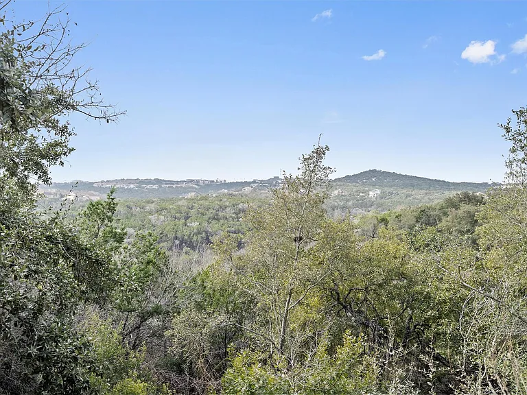 15101 Mettle Dr — Photo 3