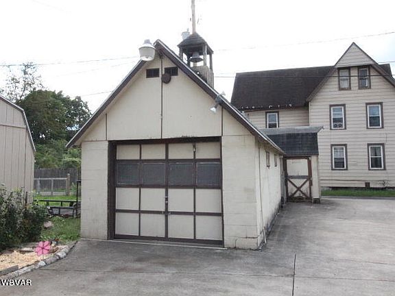 5th image of 2321 Linn St