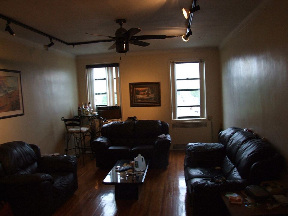 2nd image of 811 Cortelyou Rd APT 5K