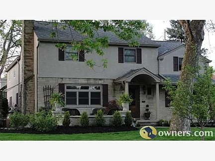 1824 Collingswood Rd photo 1