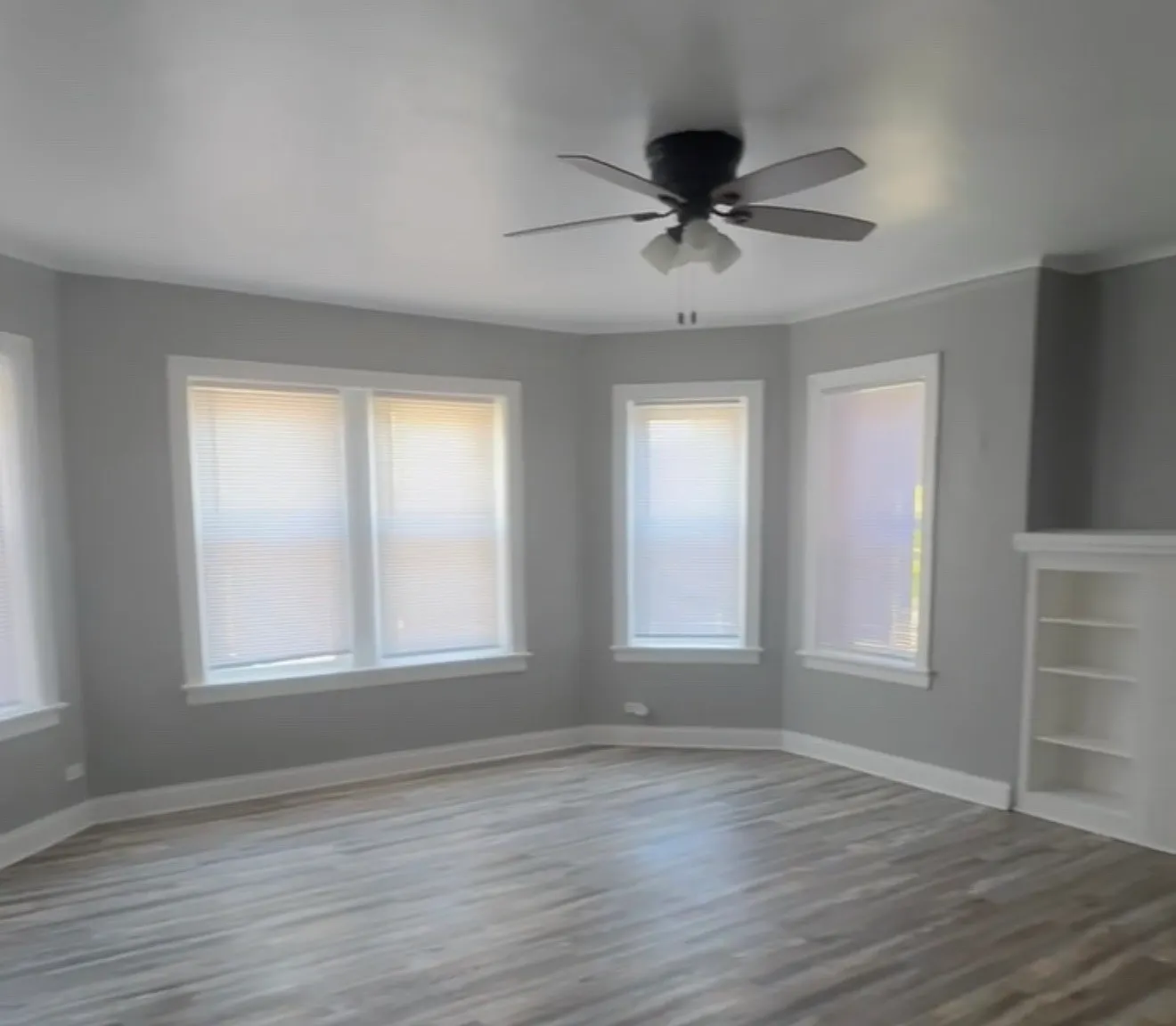 3 bed, 1100 sqft, $1,800 — Photo 2