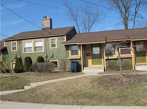 2nd image of 3503 Oakwood St