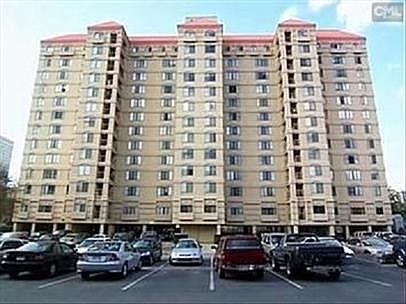 1st image of 1600 Park Cir #1