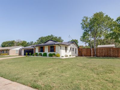 3073 Amber Ln, Farmers Branch, TX, 75234