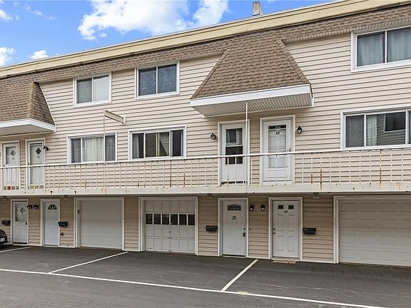 3rd image of 4160 Post Rd APT 28
